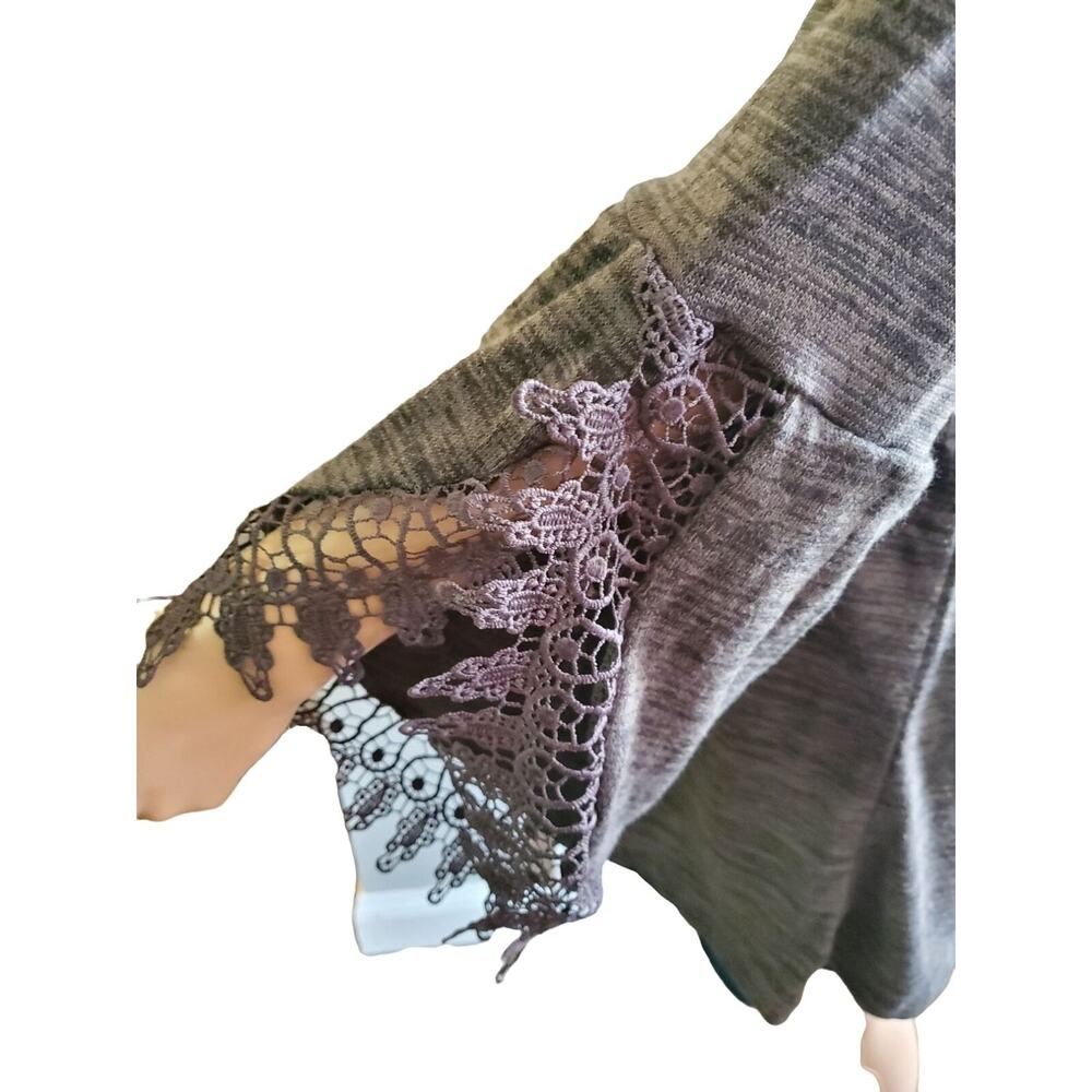 Win Win Boho Tunic Sweater L (marked XL) Gray Crochet Lace Bell Sleeve Festival